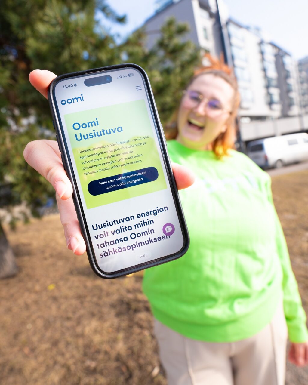 Huomenna 22.4. vietetään Maan päivää eli Earth Daytä. 🌍 Sen kunniaksi voit päivittää sähkösopimuksesi uusiutuviin tuotantotapoihin valitsemalla Oomi Uusiutuvan, joka on saatavilla kaikkiin sopimuksiimme. ♻️Lisää Oomi Uusiutuva sopimukseen parilla klikkauksella: https://oomi.fi/sahko/sahkosopimukset/lisatuotteet/oomi-uusiutuva/